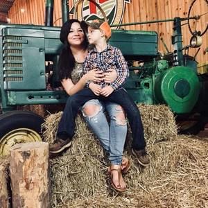 Meet your Posher, Sky